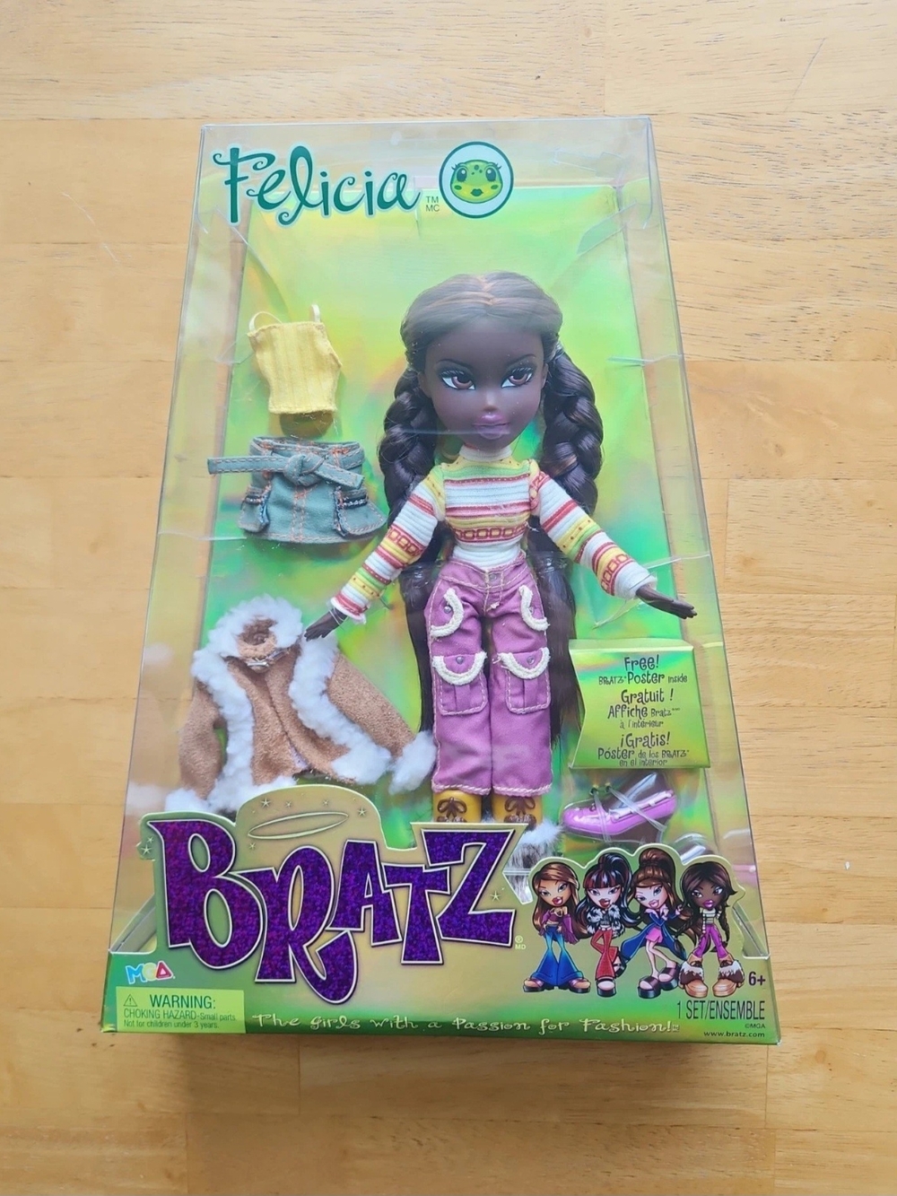 Bratz Original Fashion Doll Felicia Series 3 with 2 Outfits and Poster NEW
